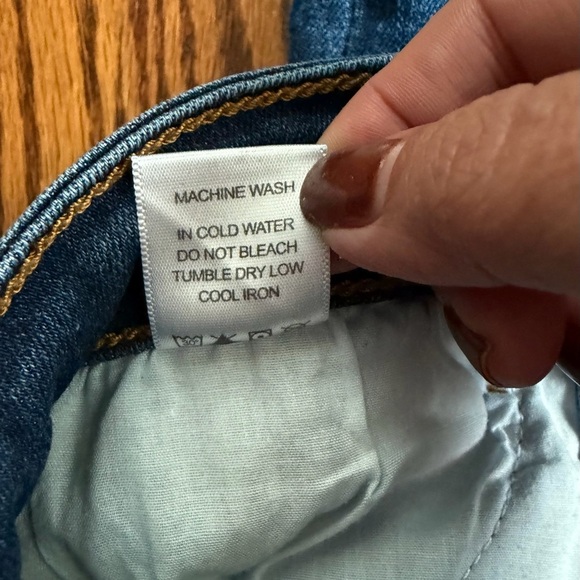 Judy Blue Straight Leg Distressed Jeans Size 3/26 - Picture 4 of 7